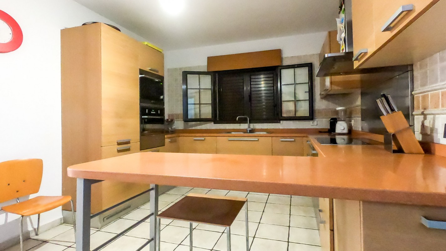 - Puerto Del Carmen - Roper Properties