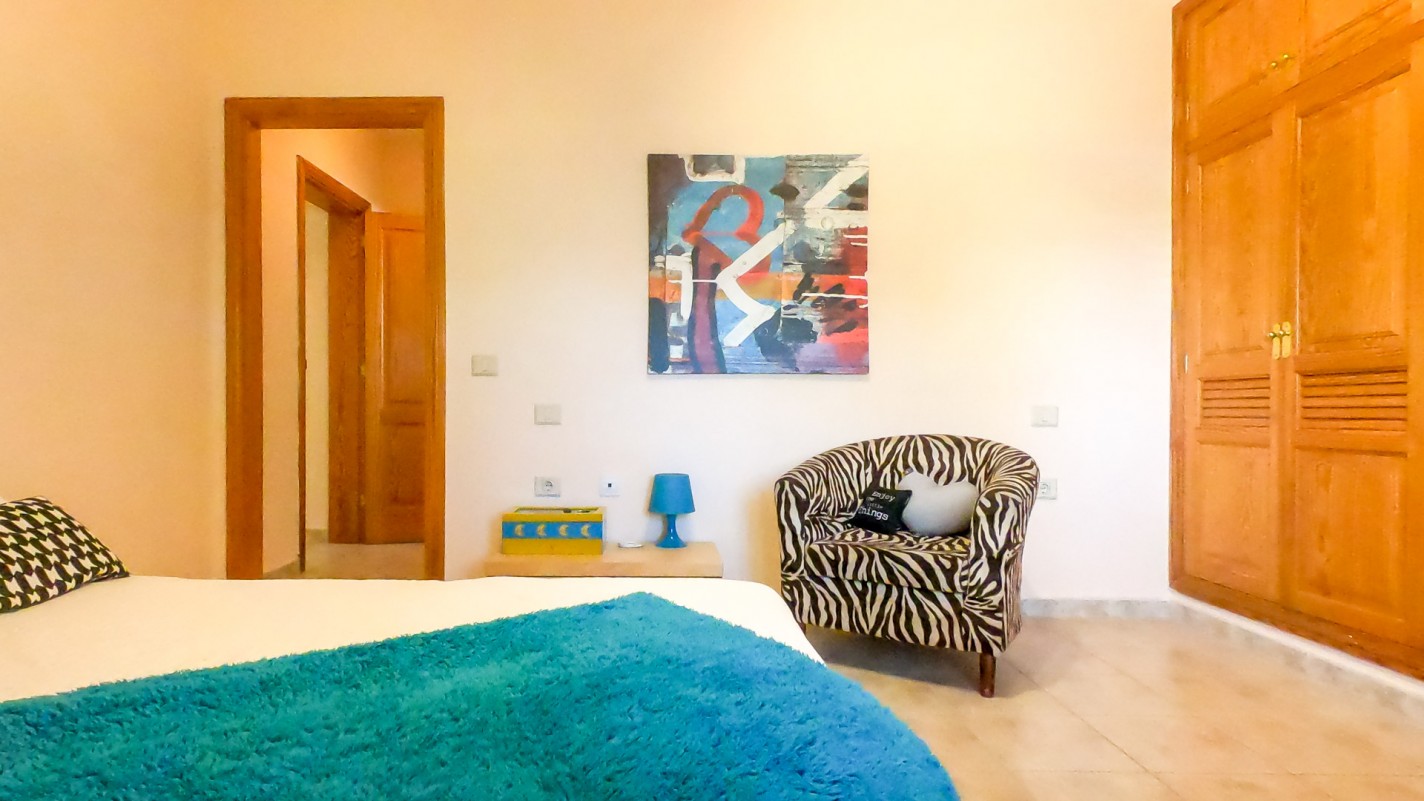 - Tías - Roper Properties