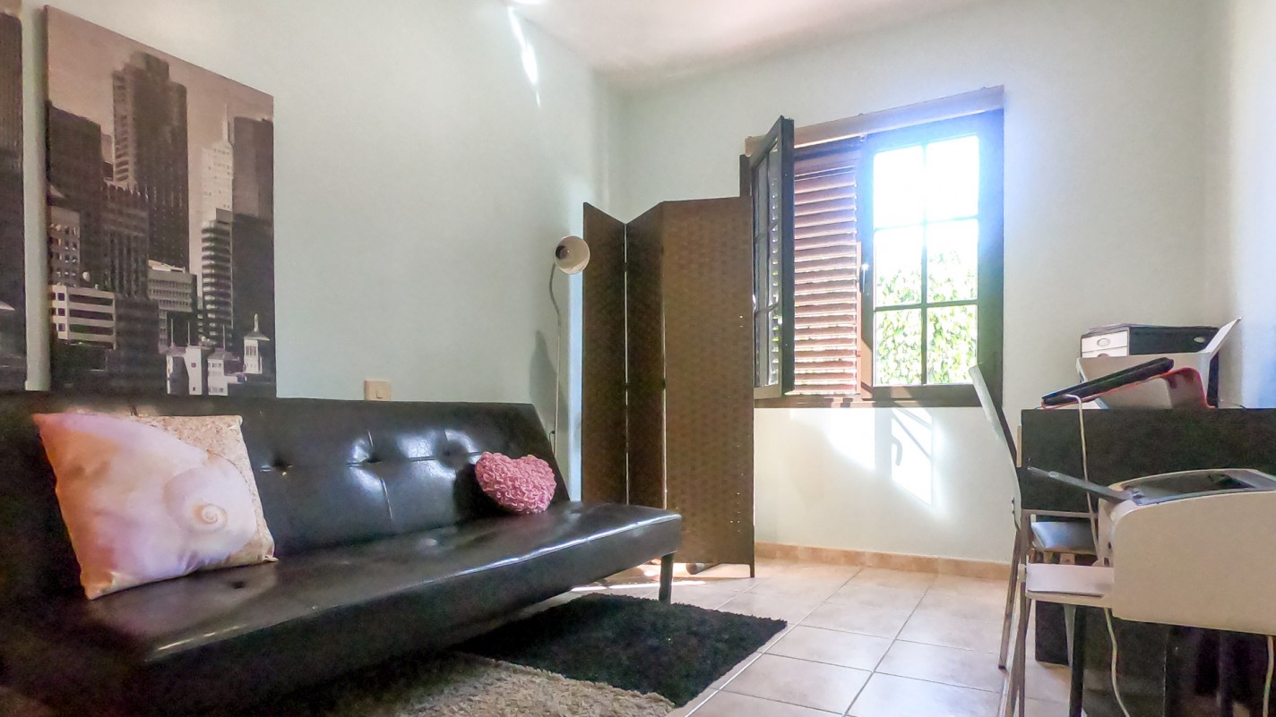 - Tías - Roper Properties