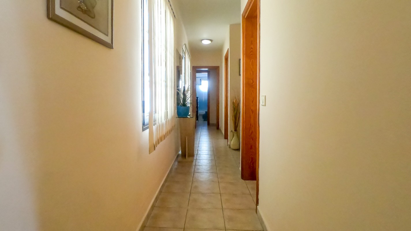 - Tías - Roper Properties