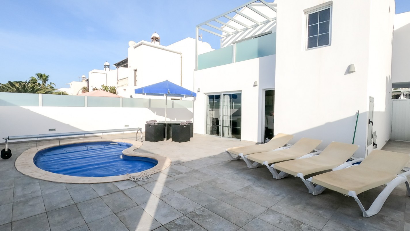 - Puerto Del Carmen - Roper Properties