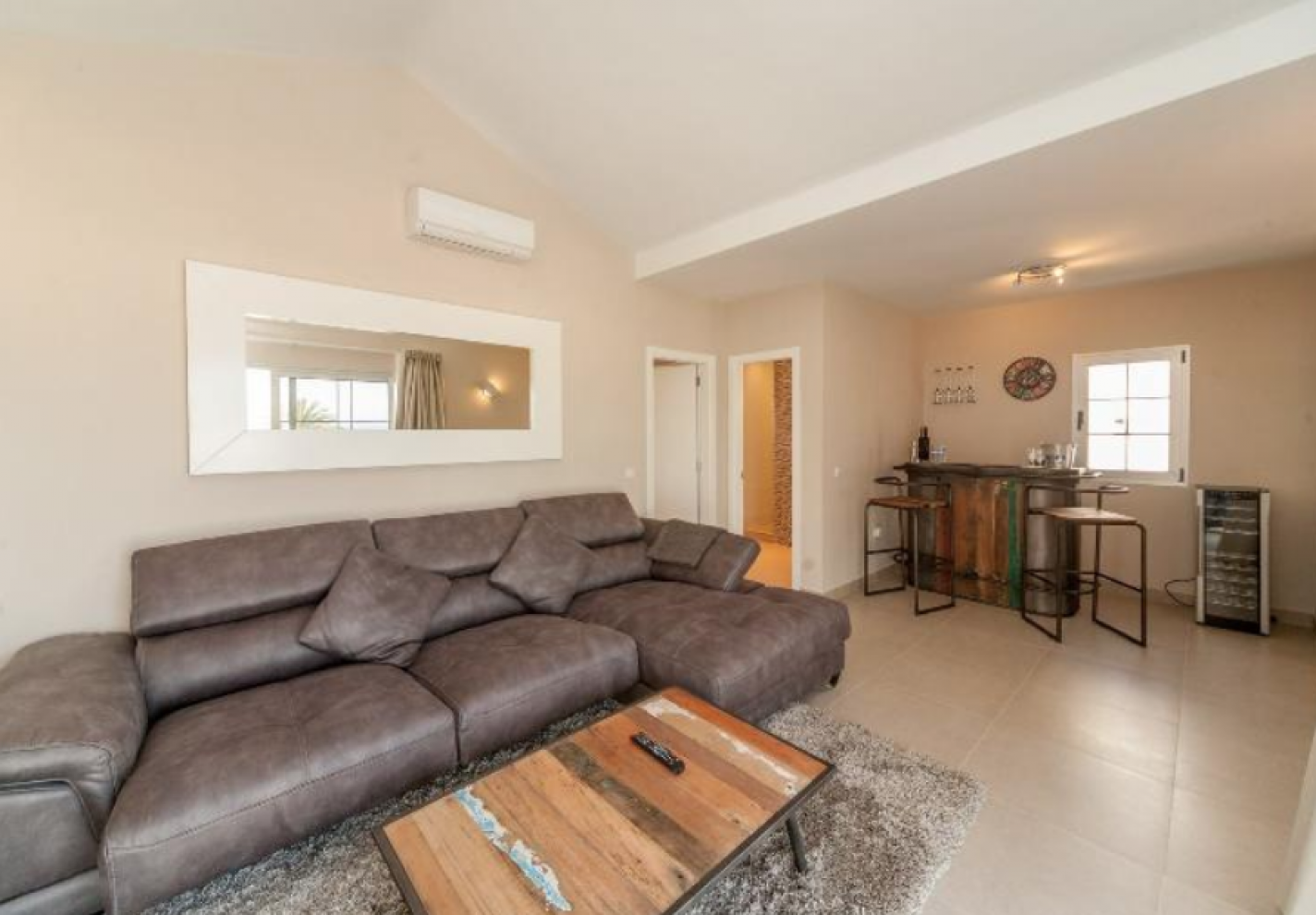 - Puerto Del Carmen - Roper Properties