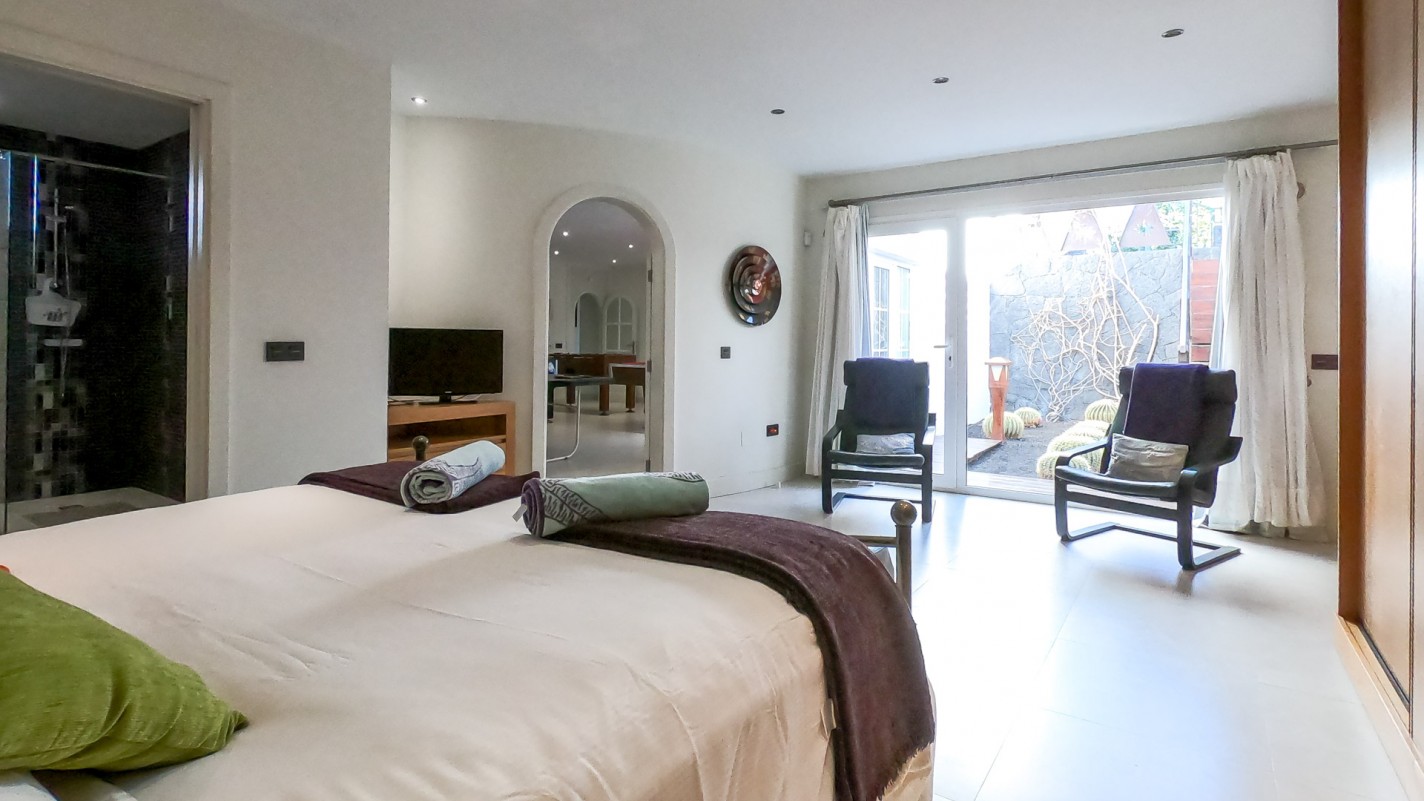 - Puerto Del Carmen - Roper Properties