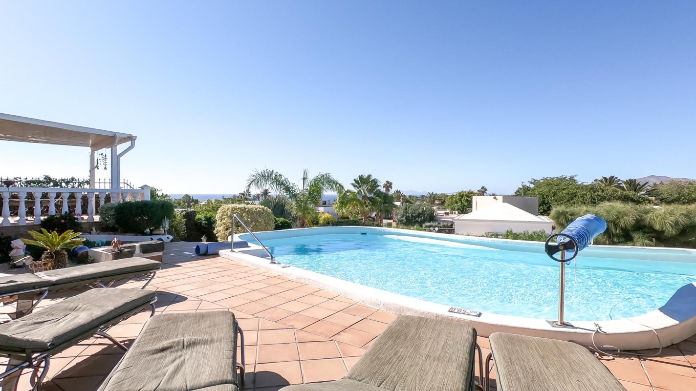 - Puerto Del Carmen - Roper Properties