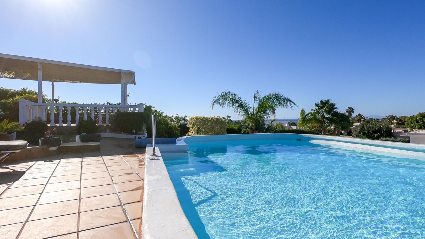 - Puerto Del Carmen - Roper Properties