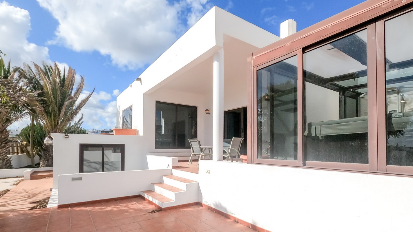 - Tias - Roper Properties