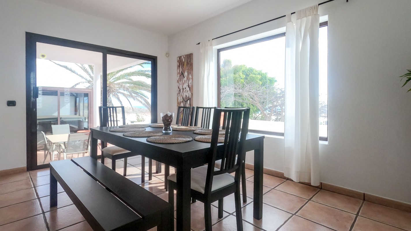 - Tias - Roper Properties