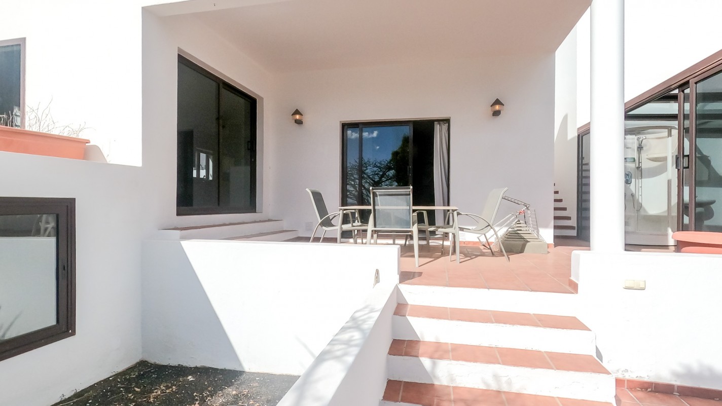 - Tias - Roper Properties
