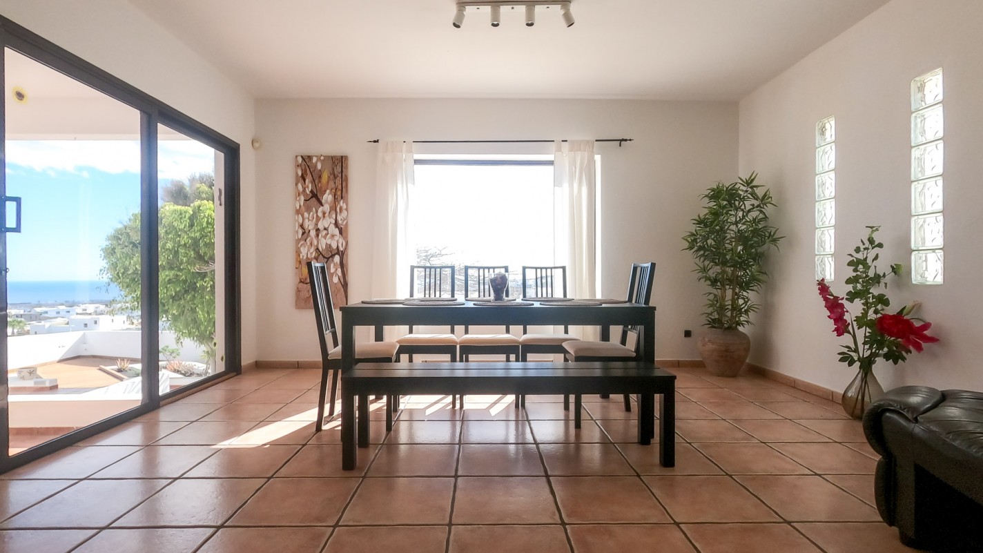 - Tias - Roper Properties