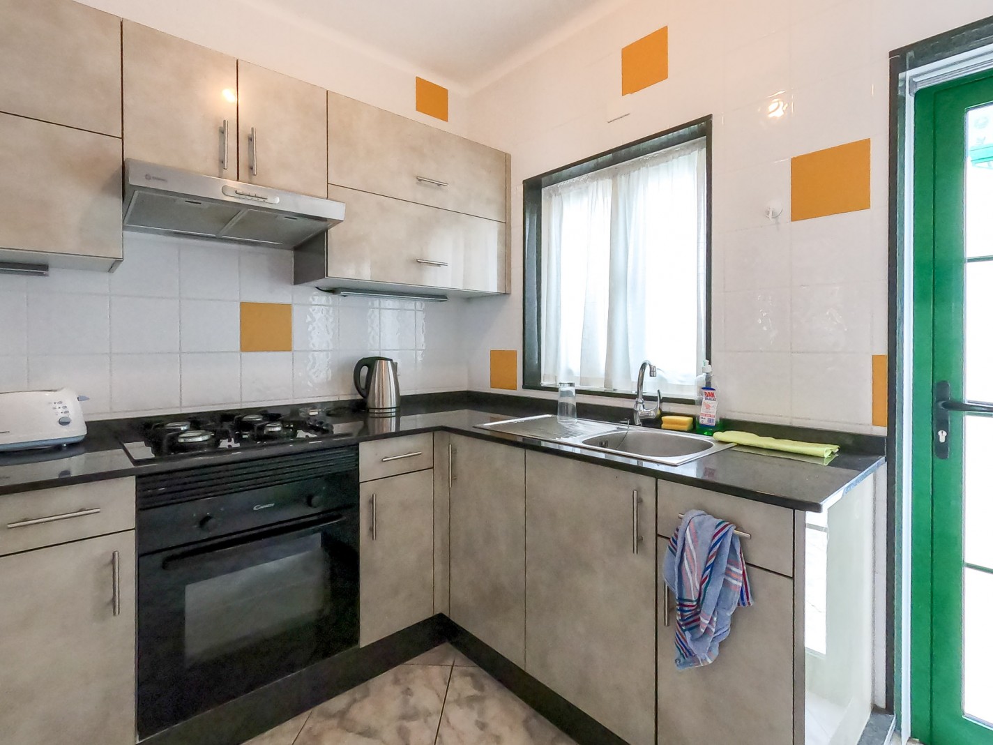 Palmeras Beach - Puerto Del Carmen - Roper Properties