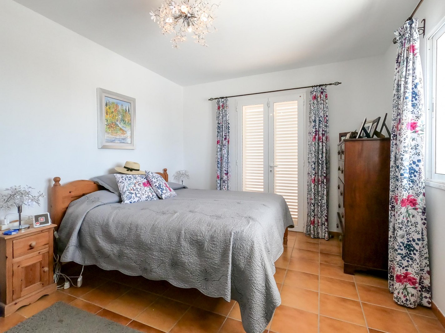 - Nazaret - Roper Properties