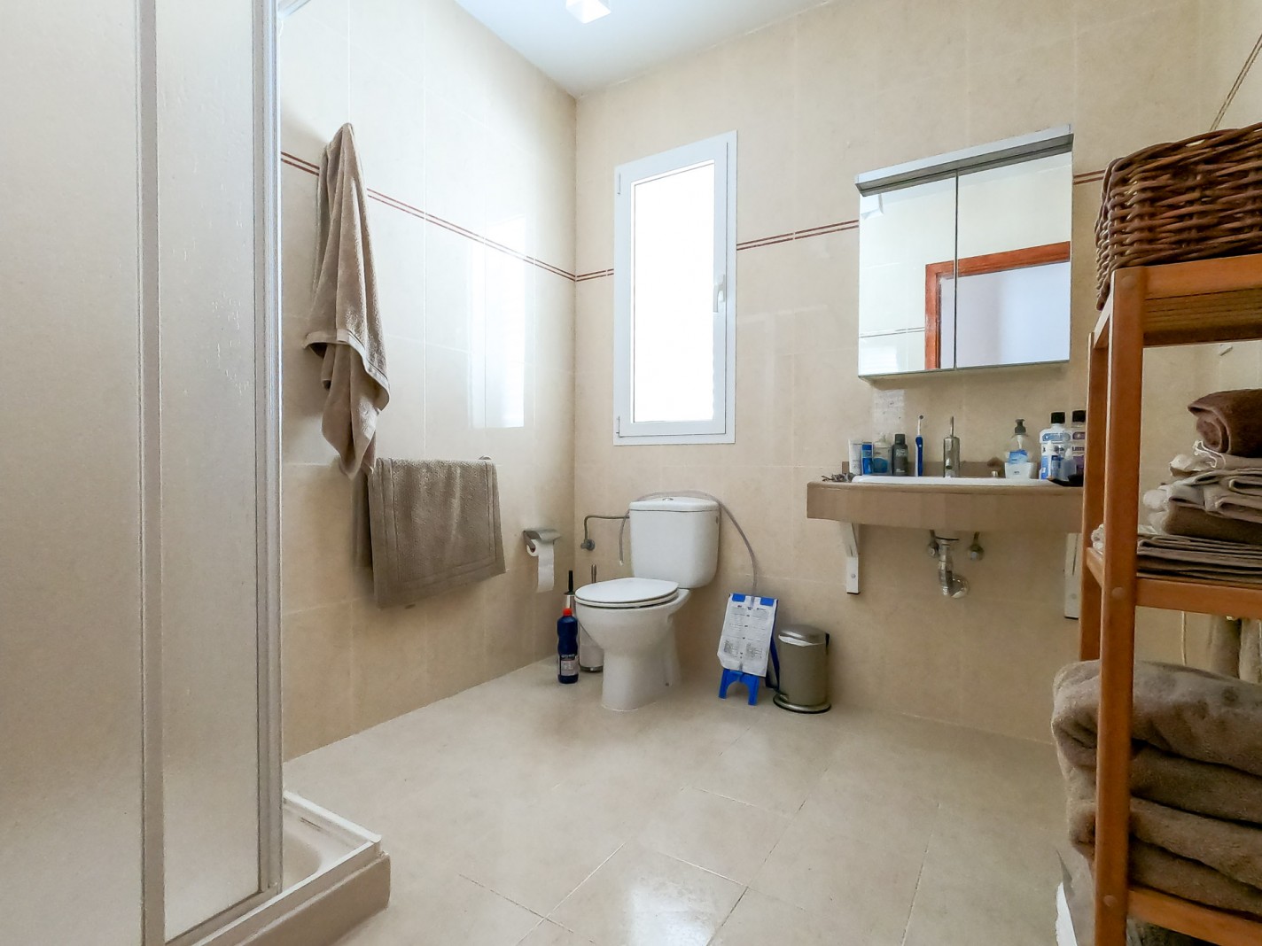 - Nazaret - Roper Properties