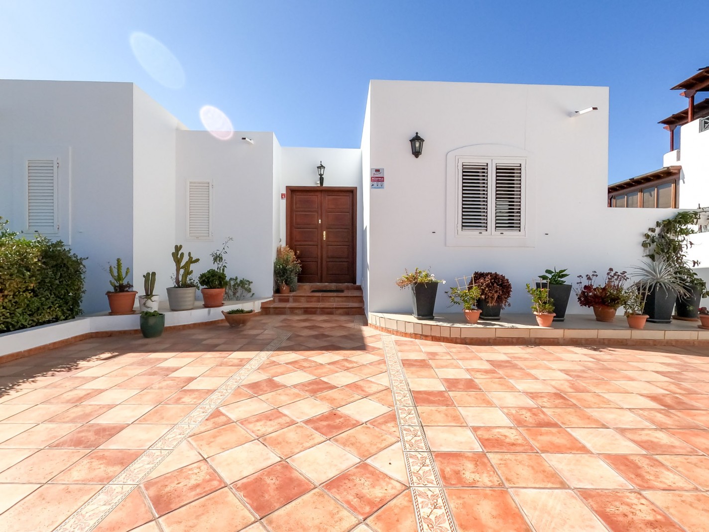 - Nazaret - Roper Properties