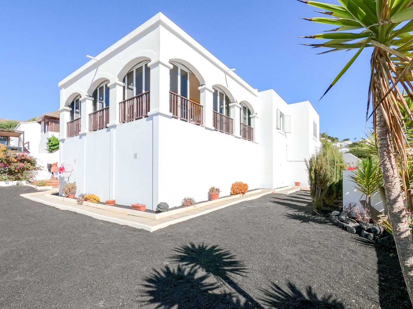 - Nazaret - Roper Properties