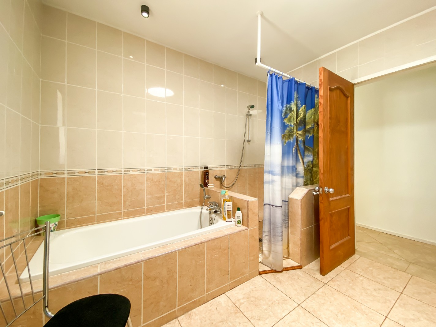 - Las Brenas - Roper Properties