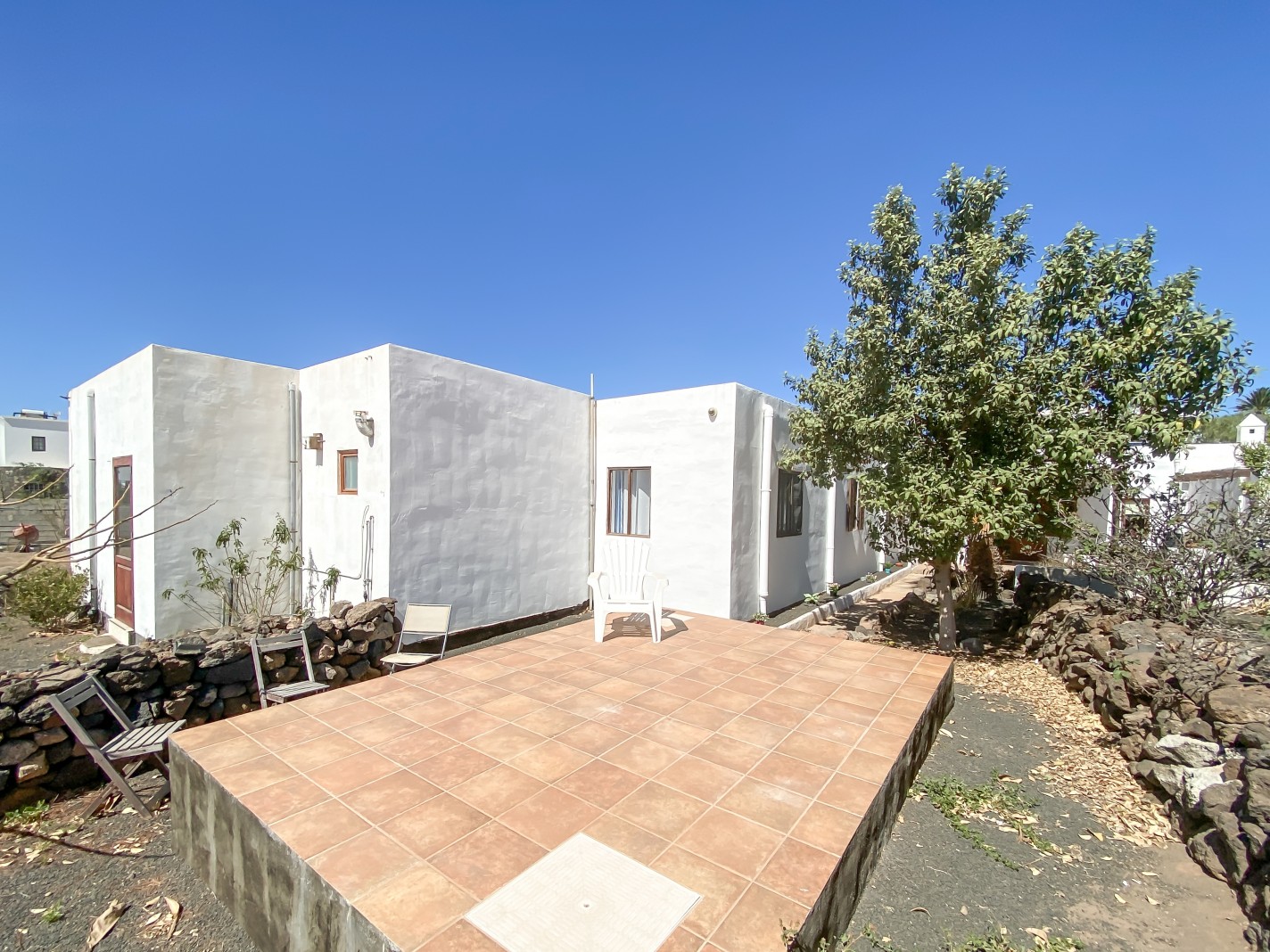 - Las Brenas - Roper Properties