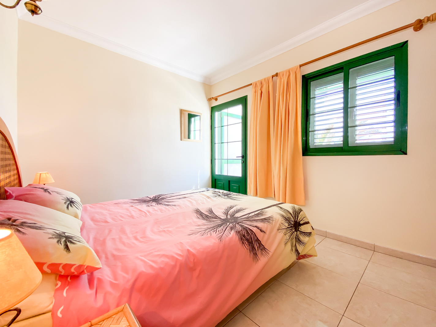 Palmeras Beach - Puerto Del Carmen - Roper Properties