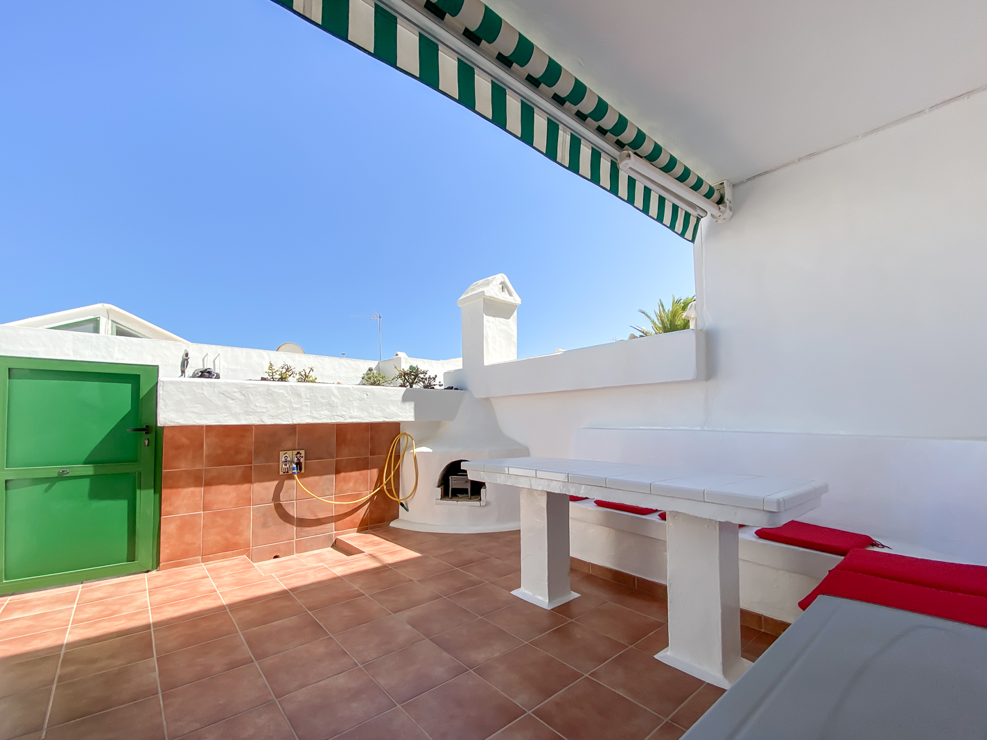 Palmeras Beach - Puerto Del Carmen - Roper Properties
