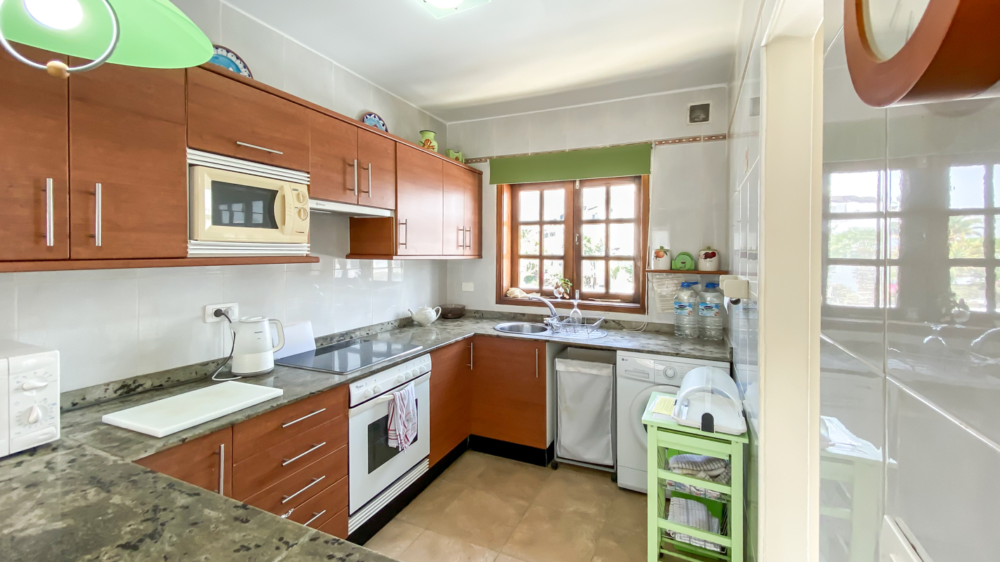 Oasis San Antonio - Puerto Del Carmen - Roper Properties