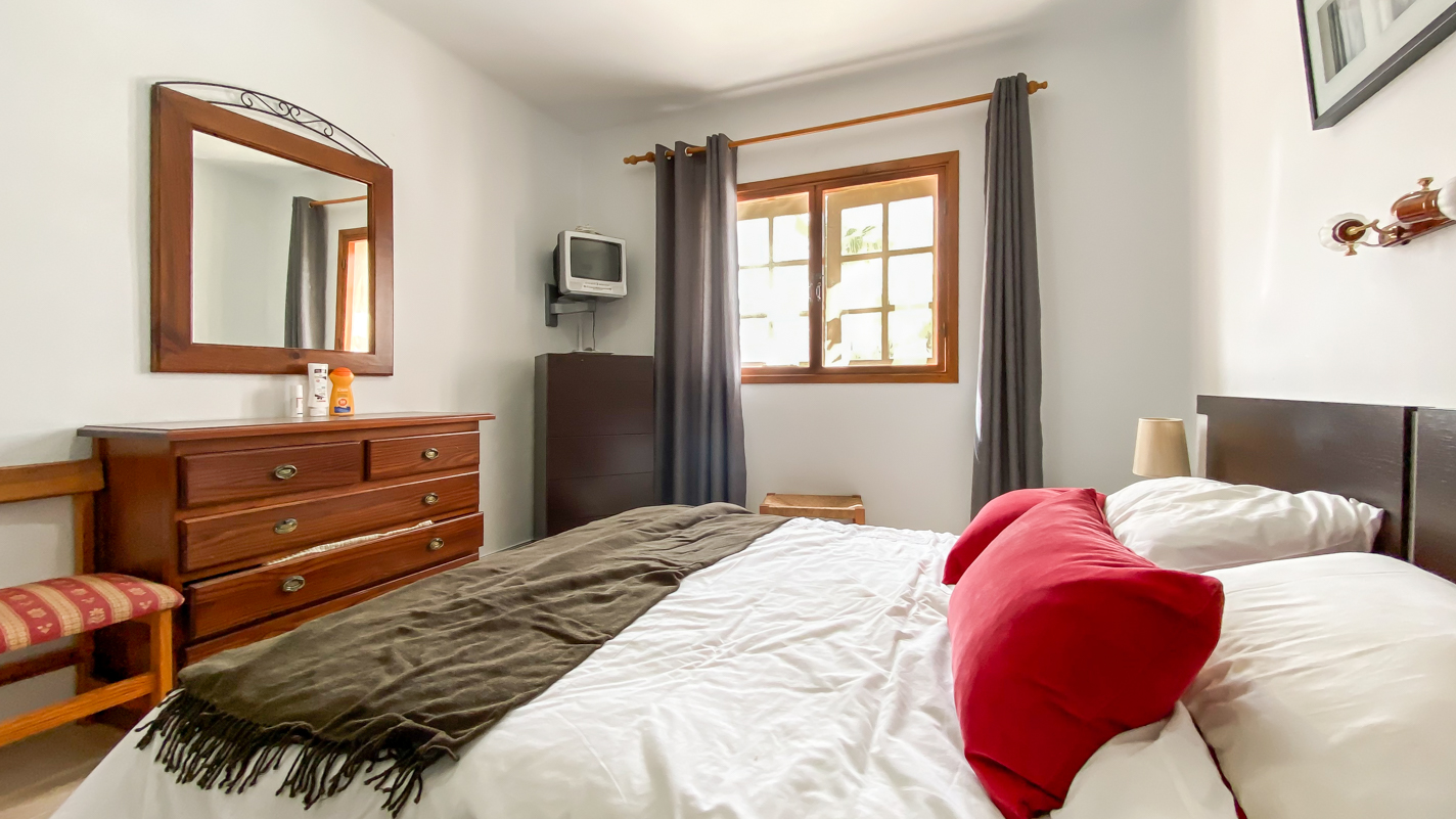 Oasis San Antonio - Puerto Del Carmen - Roper Properties