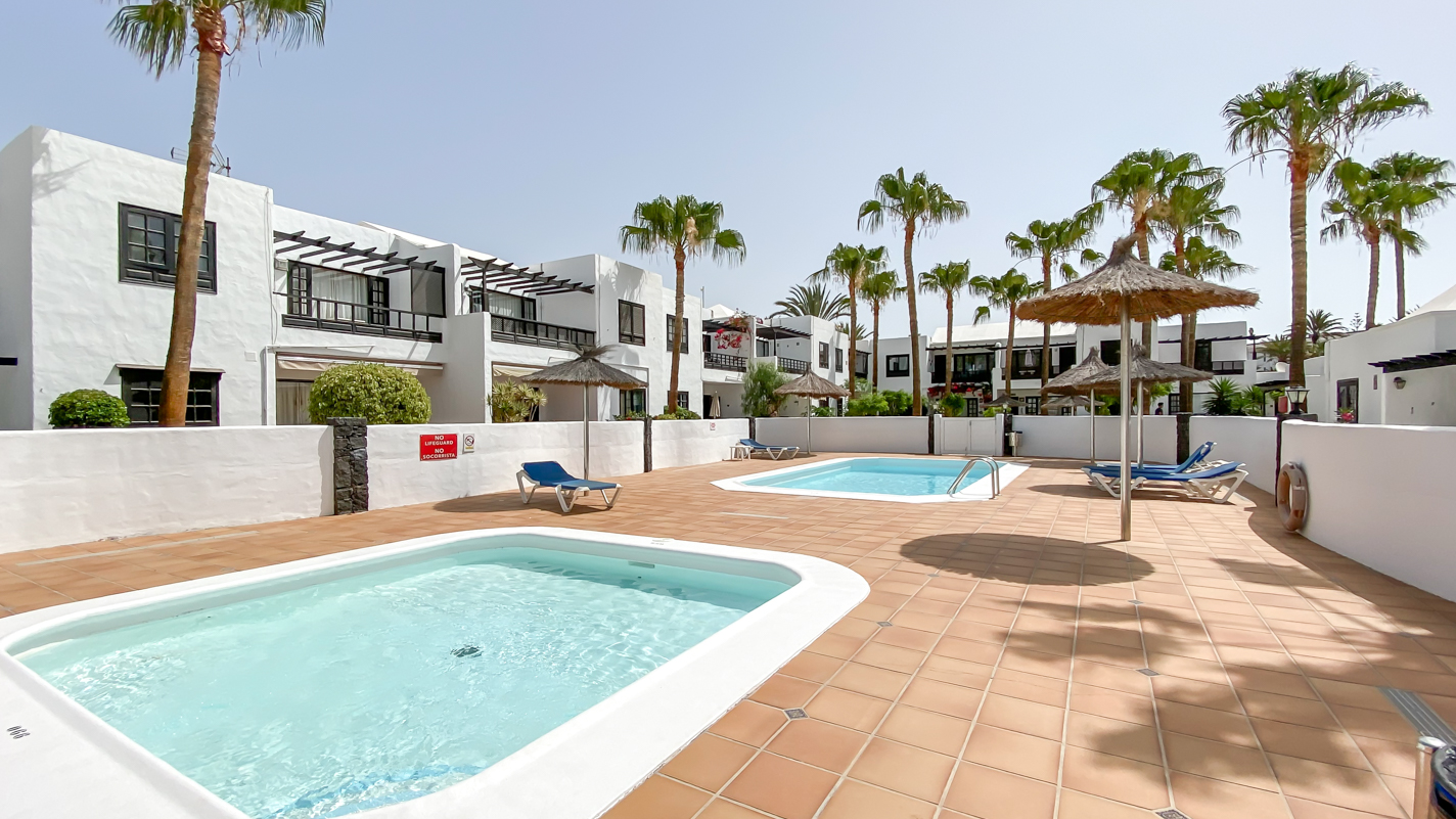 Oasis San Antonio - Puerto Del Carmen - Roper Properties