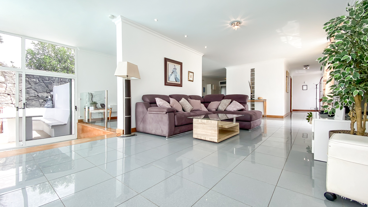 - Puerto Del Carmen - Roper Properties