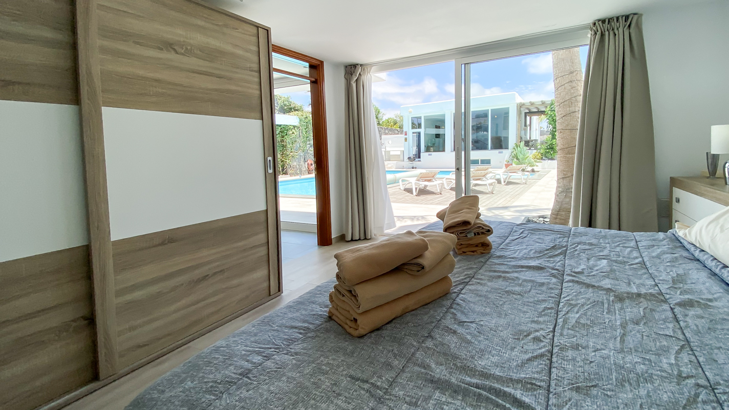 - Puerto Del Carmen - Roper Properties