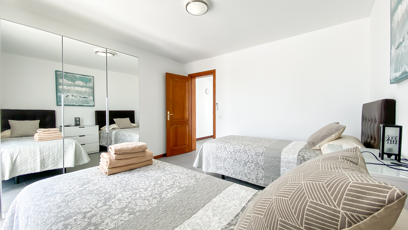 - Puerto Del Carmen - Roper Properties