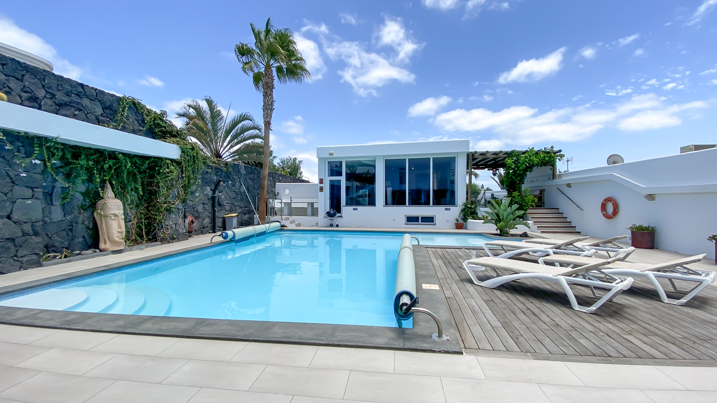 - Puerto Del Carmen - Roper Properties