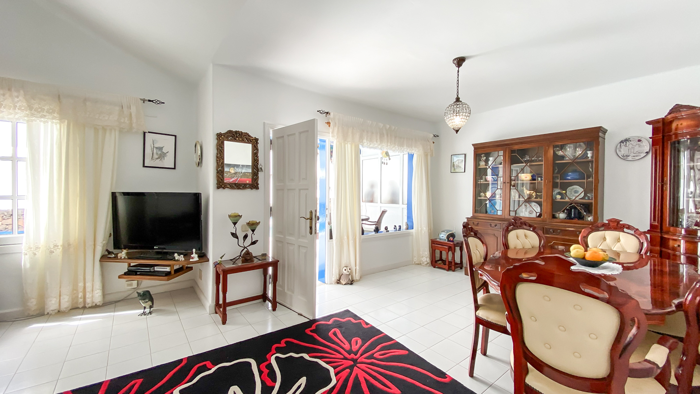 - Tías - Roper Properties