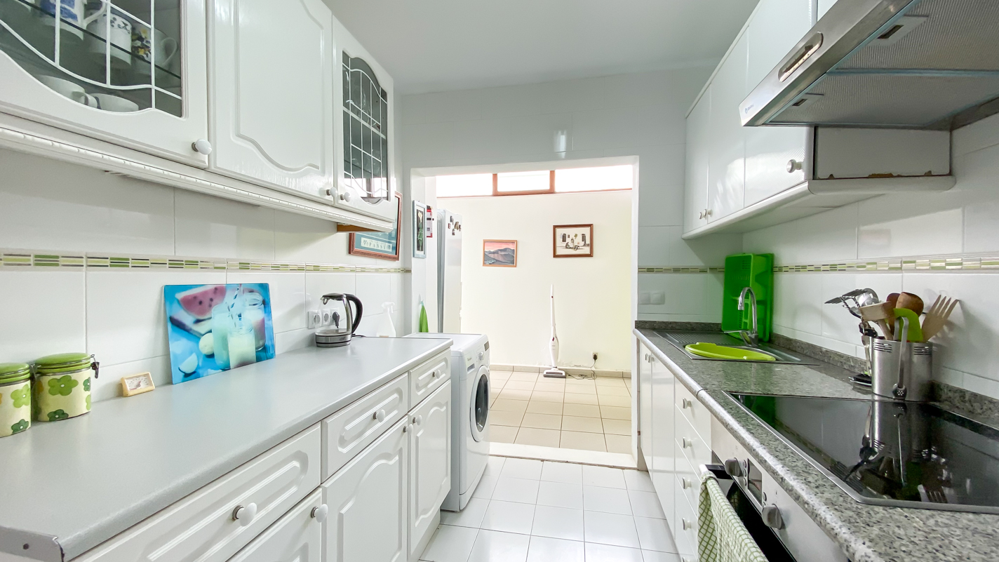 - Tías - Roper Properties