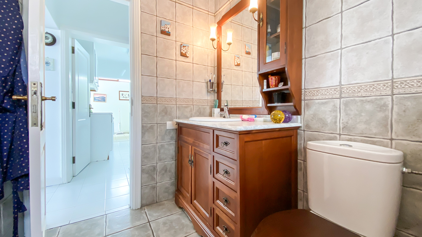 - Tías - Roper Properties