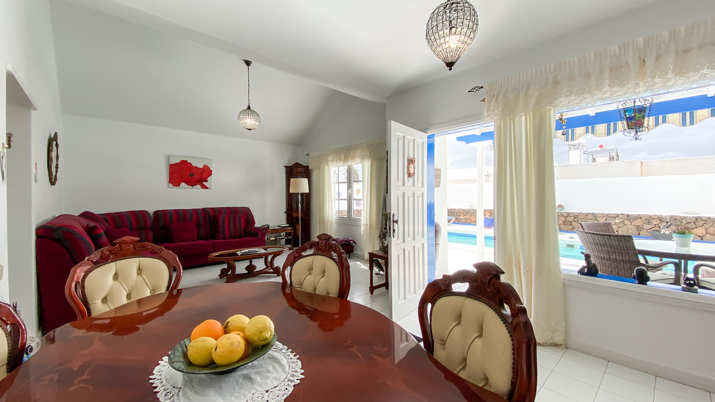 - Tías - Roper Properties