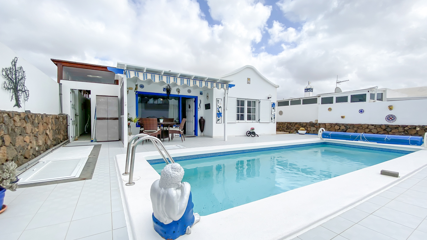 - Tías - Roper Properties