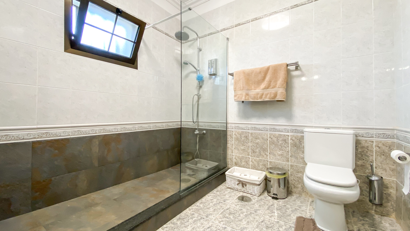 - Puerto Del Carmen - Roper Properties