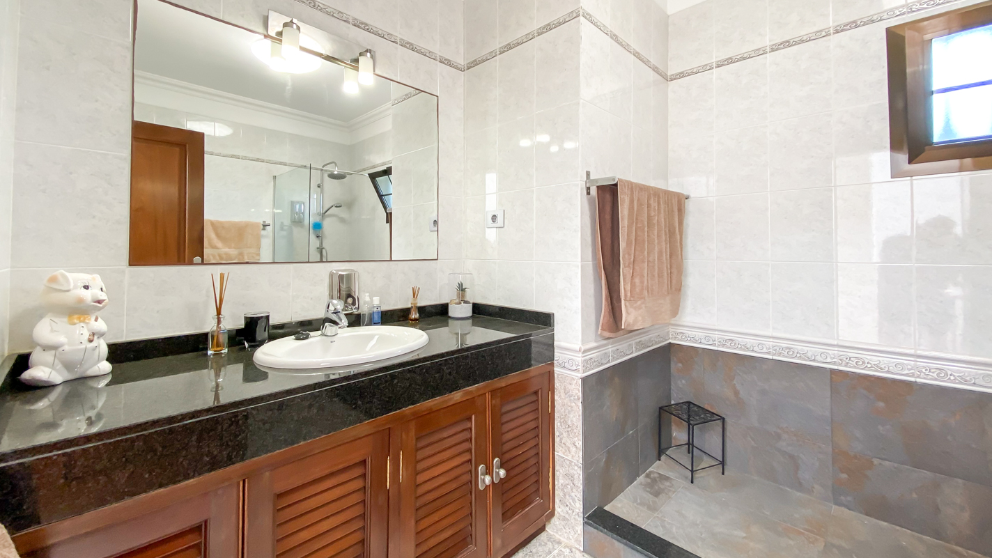 - Puerto Del Carmen - Roper Properties
