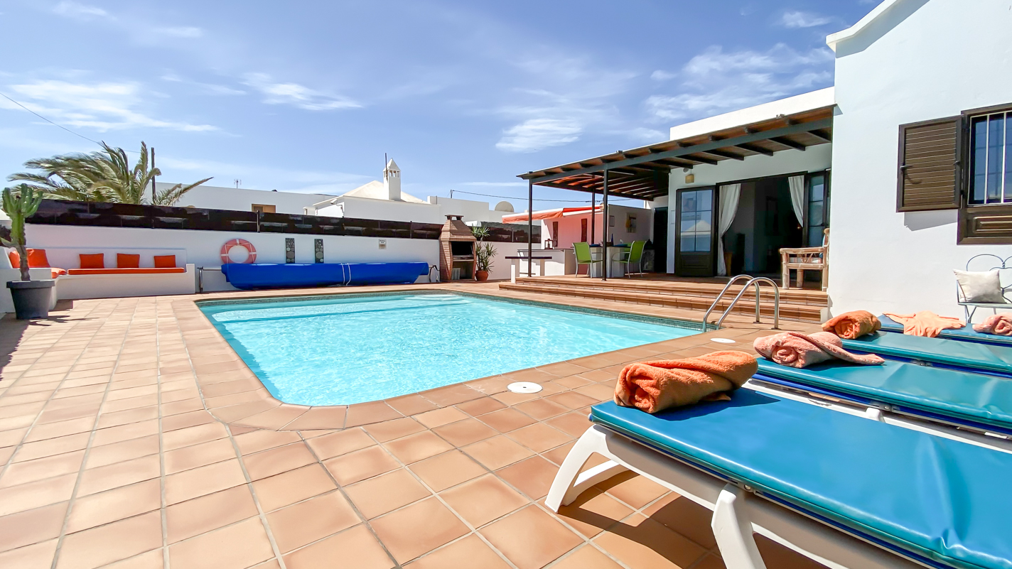 - Puerto Del Carmen - Roper Properties