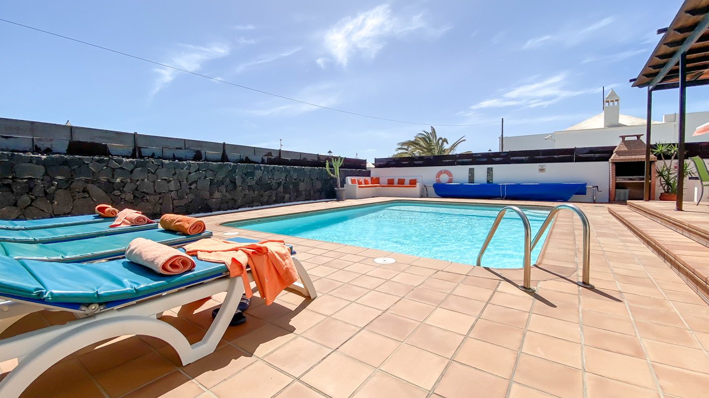 - Puerto Del Carmen - Roper Properties