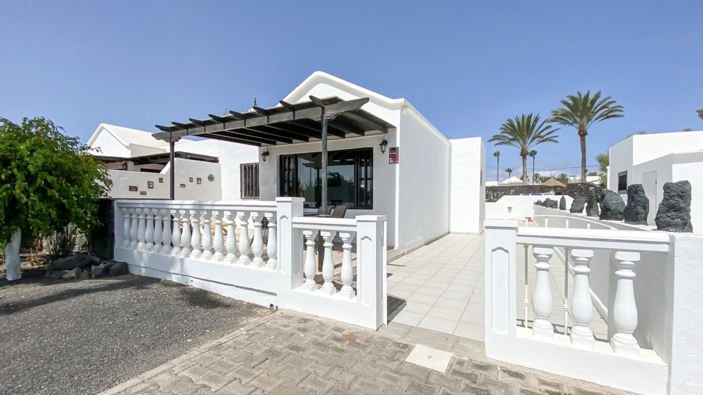 Oasis San Antonio - Puerto Del Carmen - Roper Properties