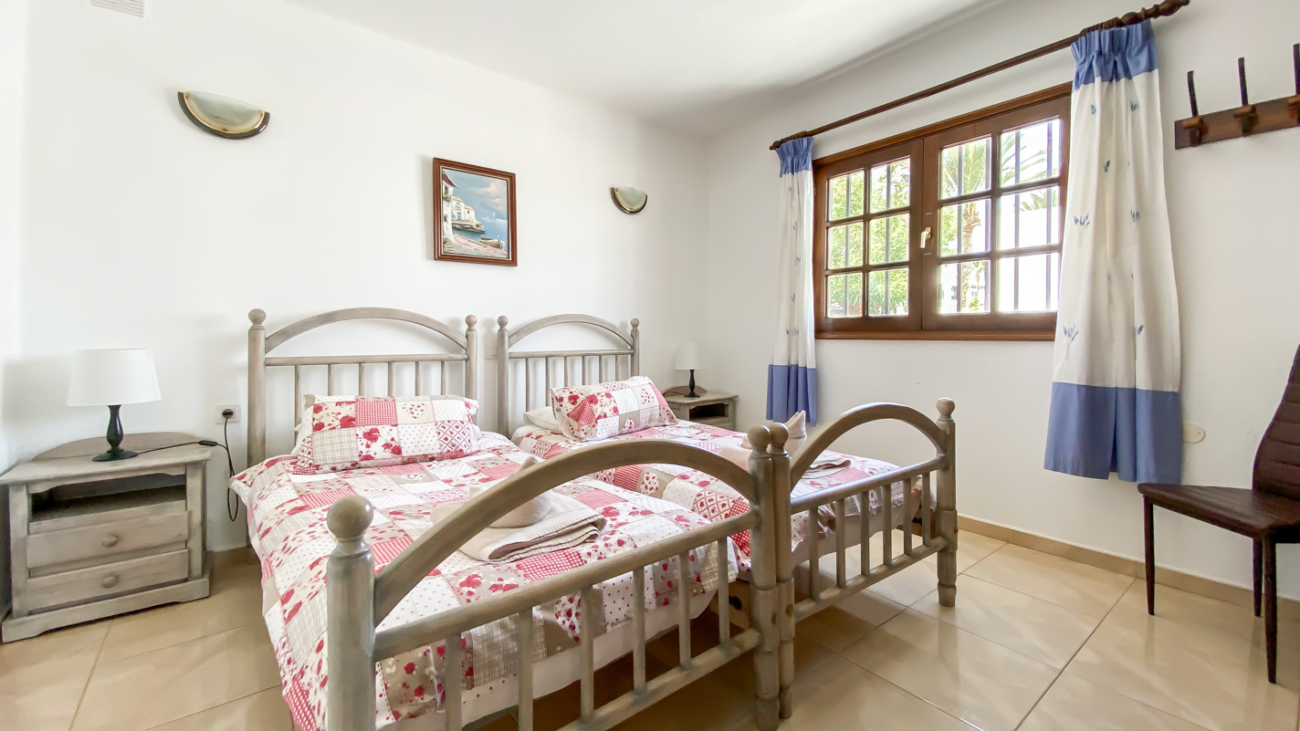 Oasis San Antonio - Puerto Del Carmen - Roper Properties