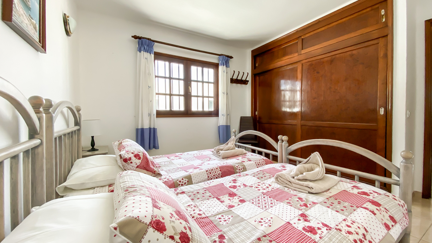 Oasis San Antonio - Puerto Del Carmen - Roper Properties