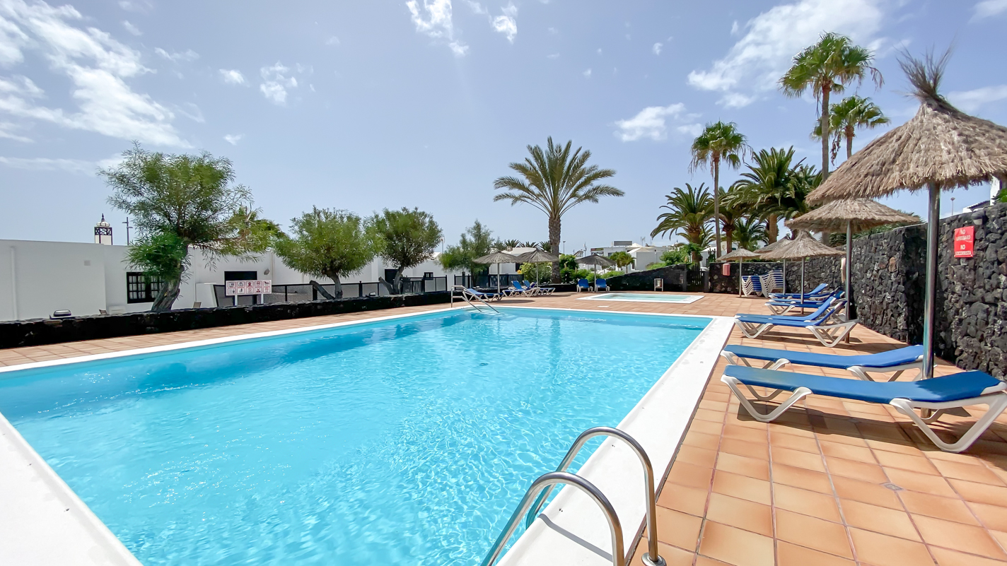Oasis San Antonio - Puerto Del Carmen - Roper Properties