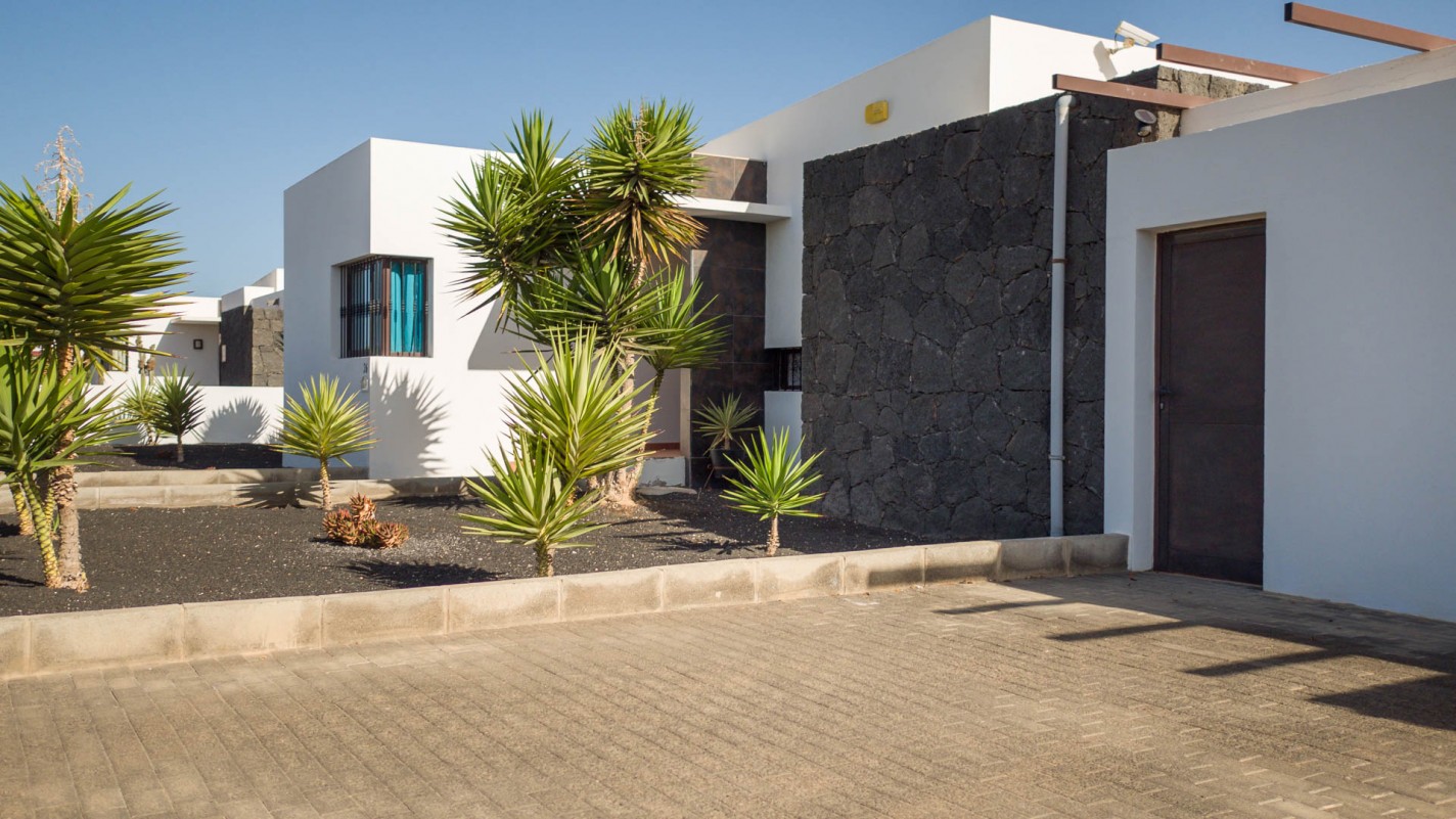 - Playa Blanca - Roper Properties
