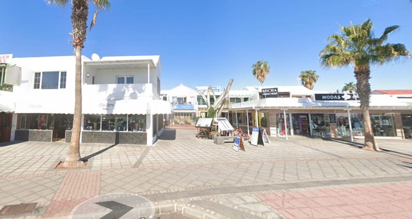 C.C Maritimo - Puerto Del Carmen - Roper Properties
