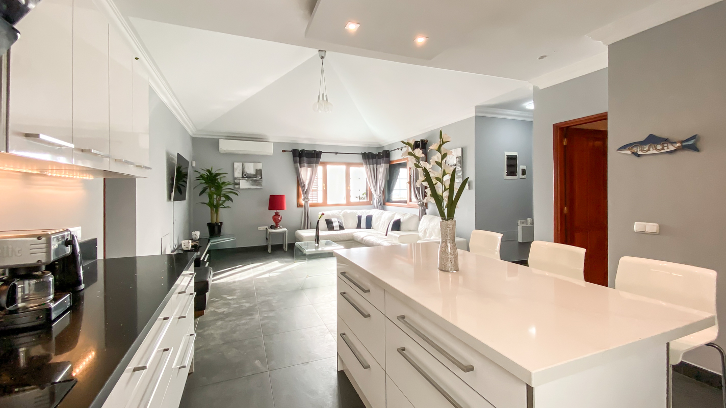 - Puerto Del Carmen - Roper Properties