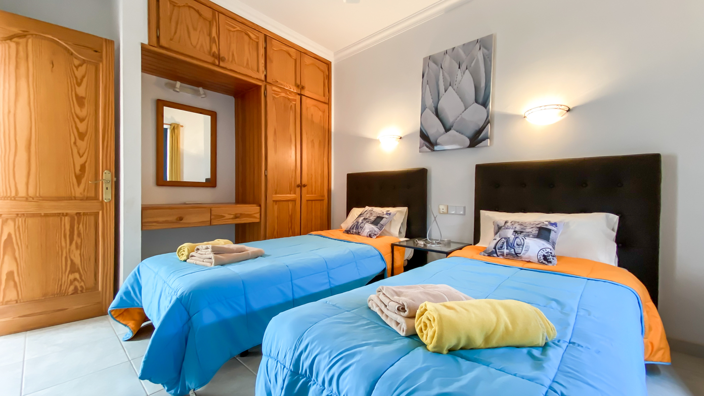 - Puerto Del Carmen - Roper Properties