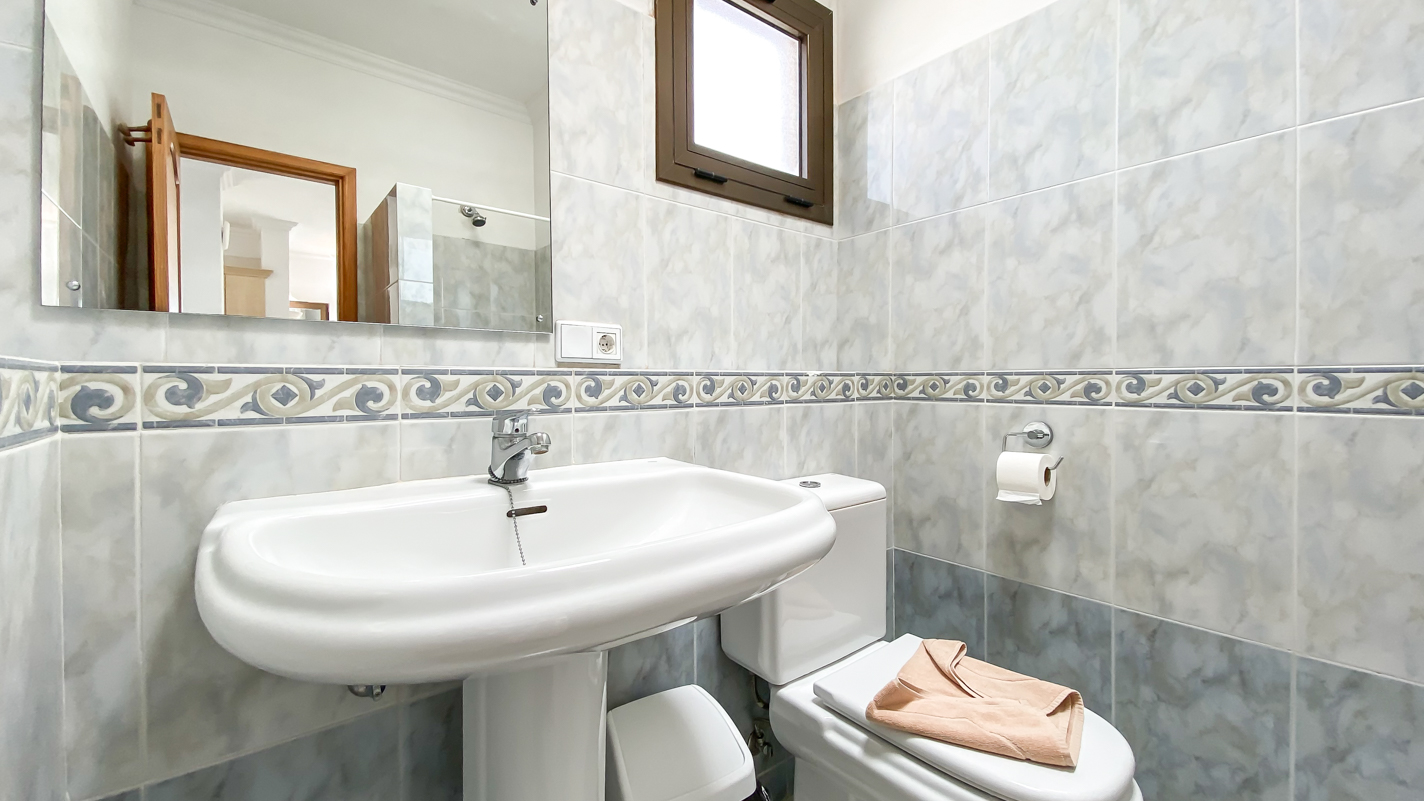 - Puerto Del Carmen - Roper Properties