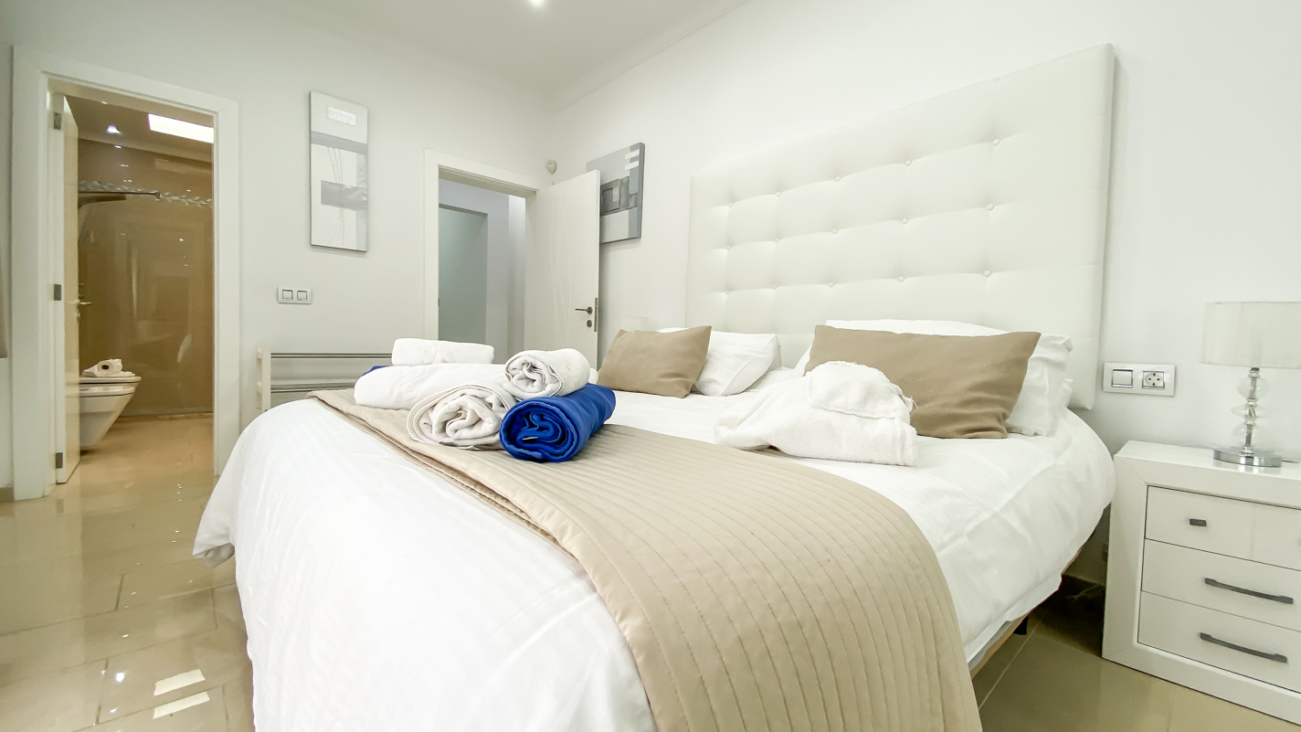 - Puerto Del Carmen - Roper Properties