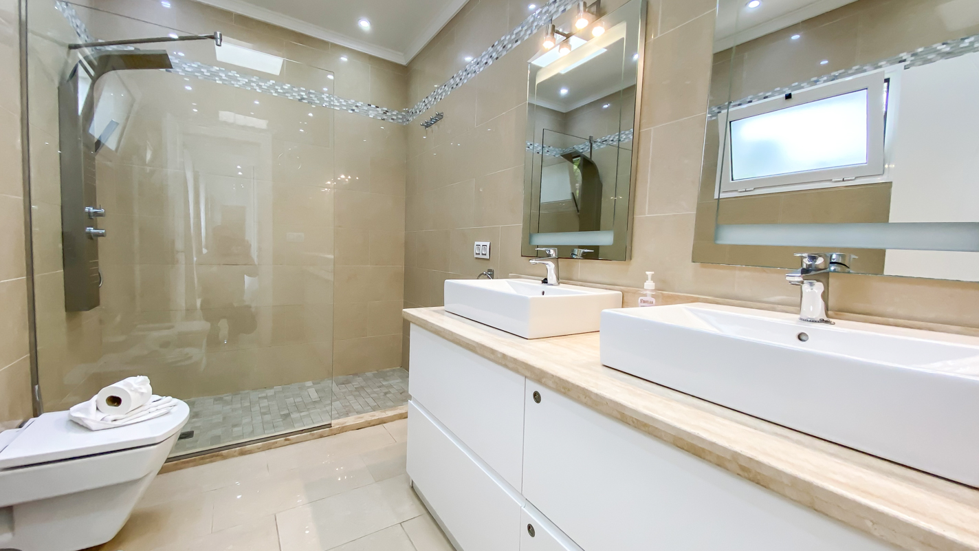 - Puerto Del Carmen - Roper Properties