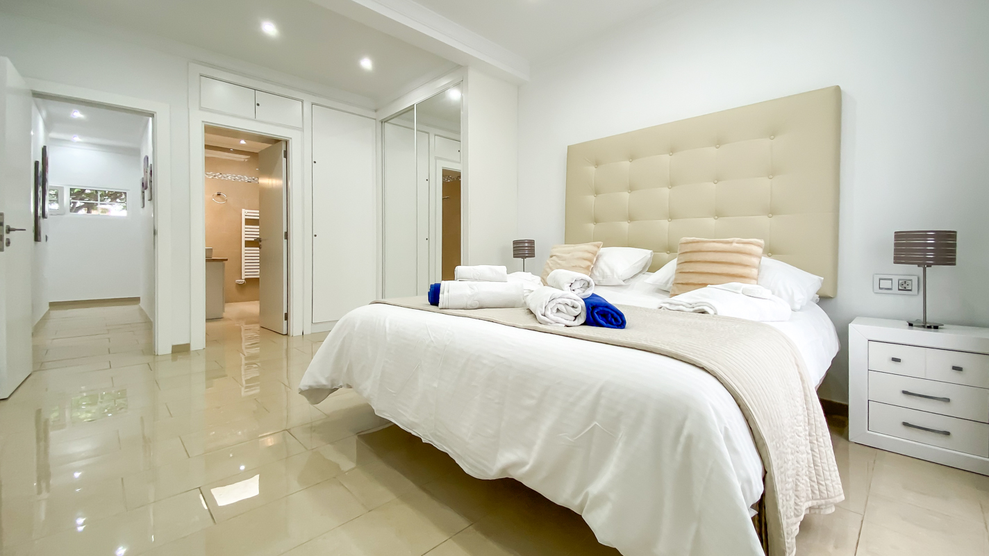 - Puerto Del Carmen - Roper Properties